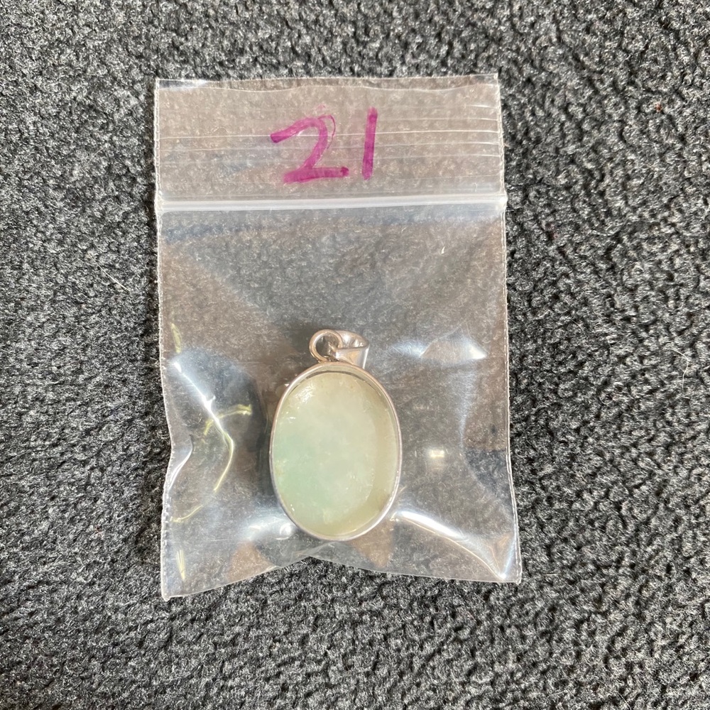 Authentic Jade Pendent - Picture 3 of 3